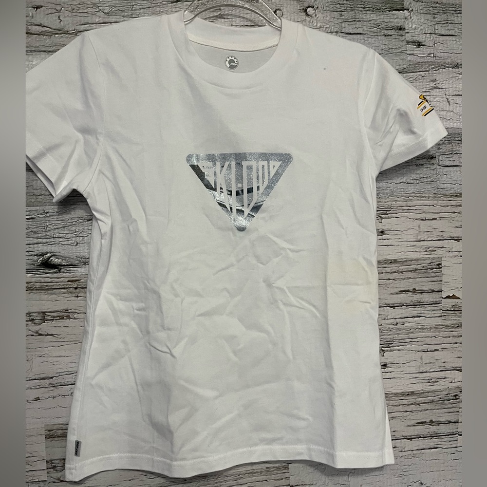 BRP Bombardier Ski-Doo woman’s medium white with logo 100% t-shirt NWT